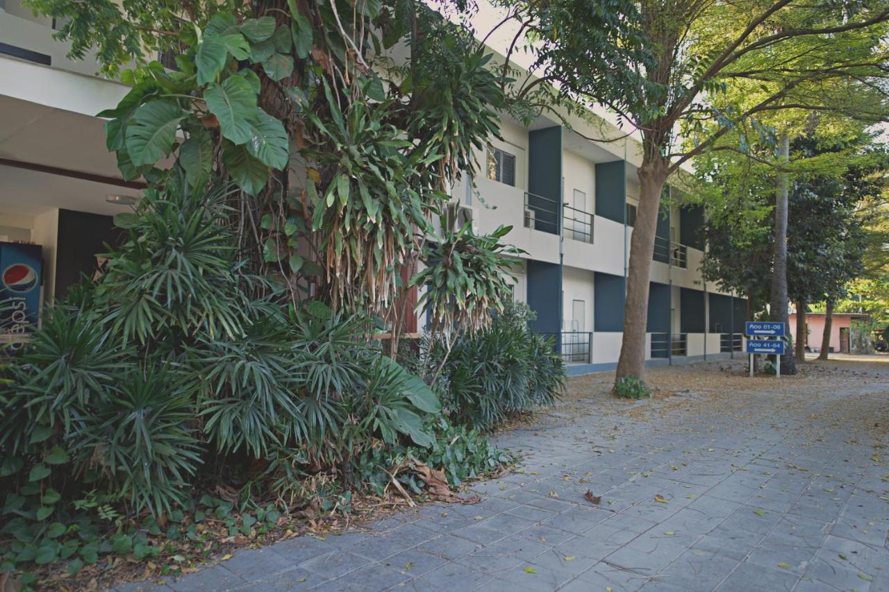 Deejai Hotel Si Racha Exteriér fotografie