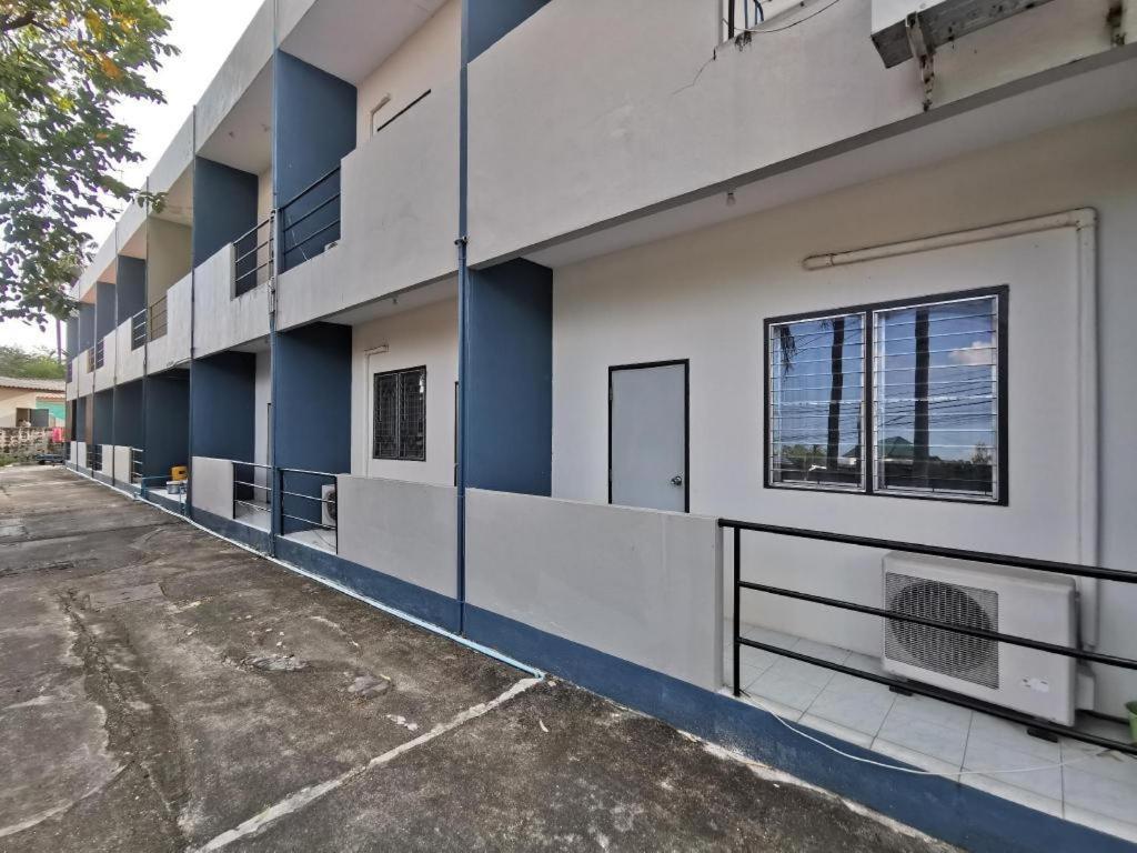 Deejai Hotel Si Racha Exteriér fotografie