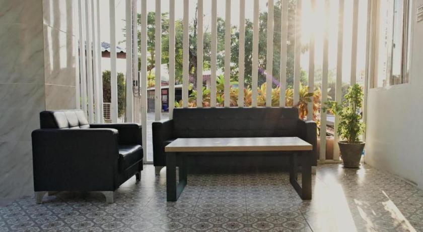 Deejai Hotel Si Racha Exteriér fotografie