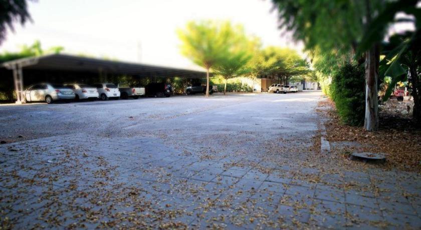 Deejai Hotel Si Racha Exteriér fotografie