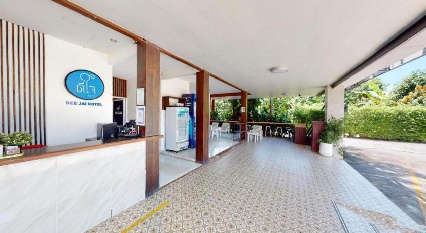 Deejai Hotel Si Racha Exteriér fotografie